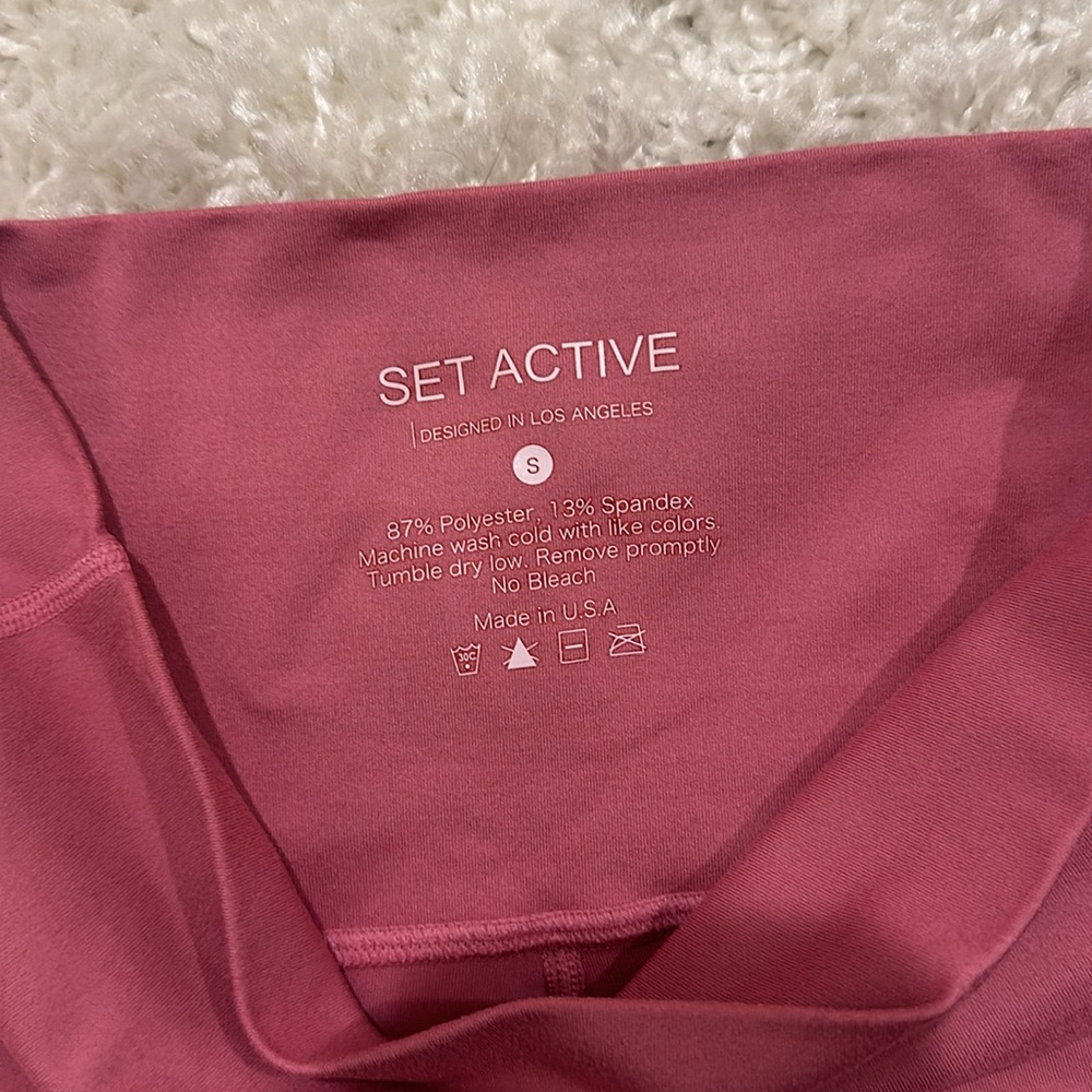 SET Active Women's Leggings and Top in Mauve - Picture 3 of 6